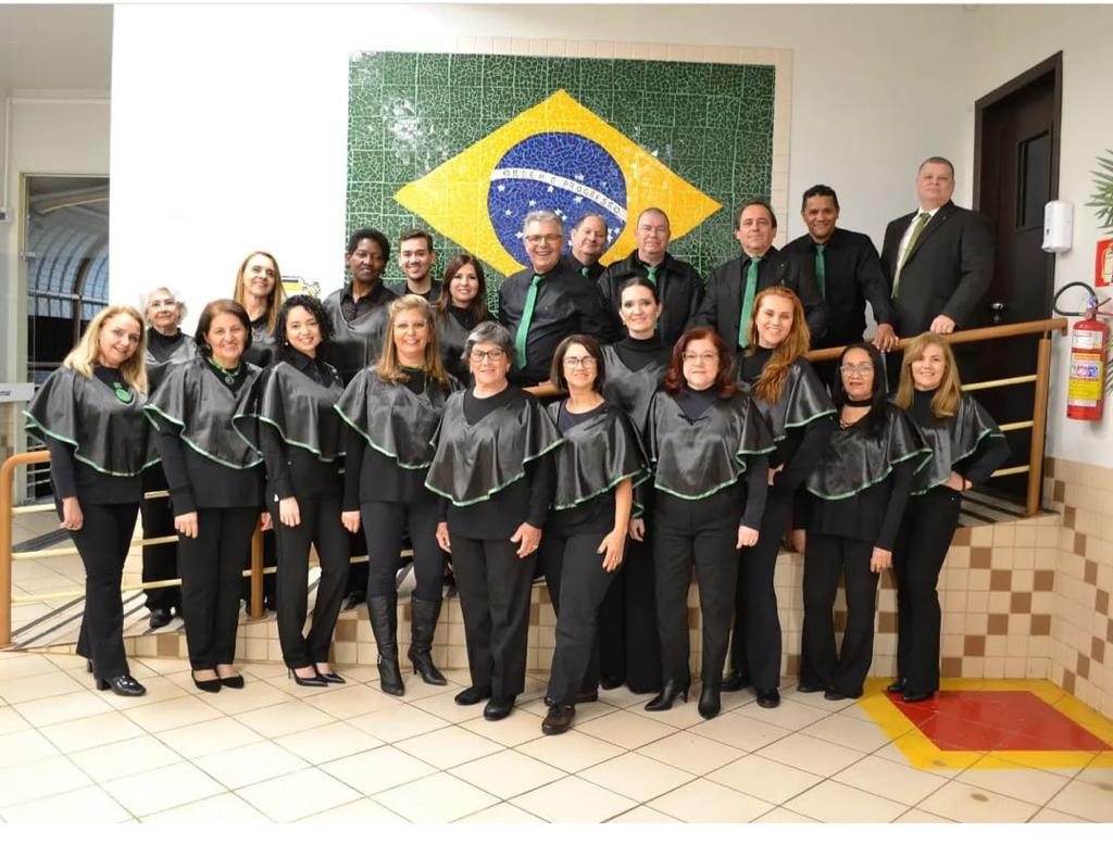 Coral Cocamar se apresenta na abertura da Festa da Canção