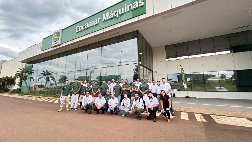 Profissionais da Cocamar Máquinas são certificados pelo JD Tech