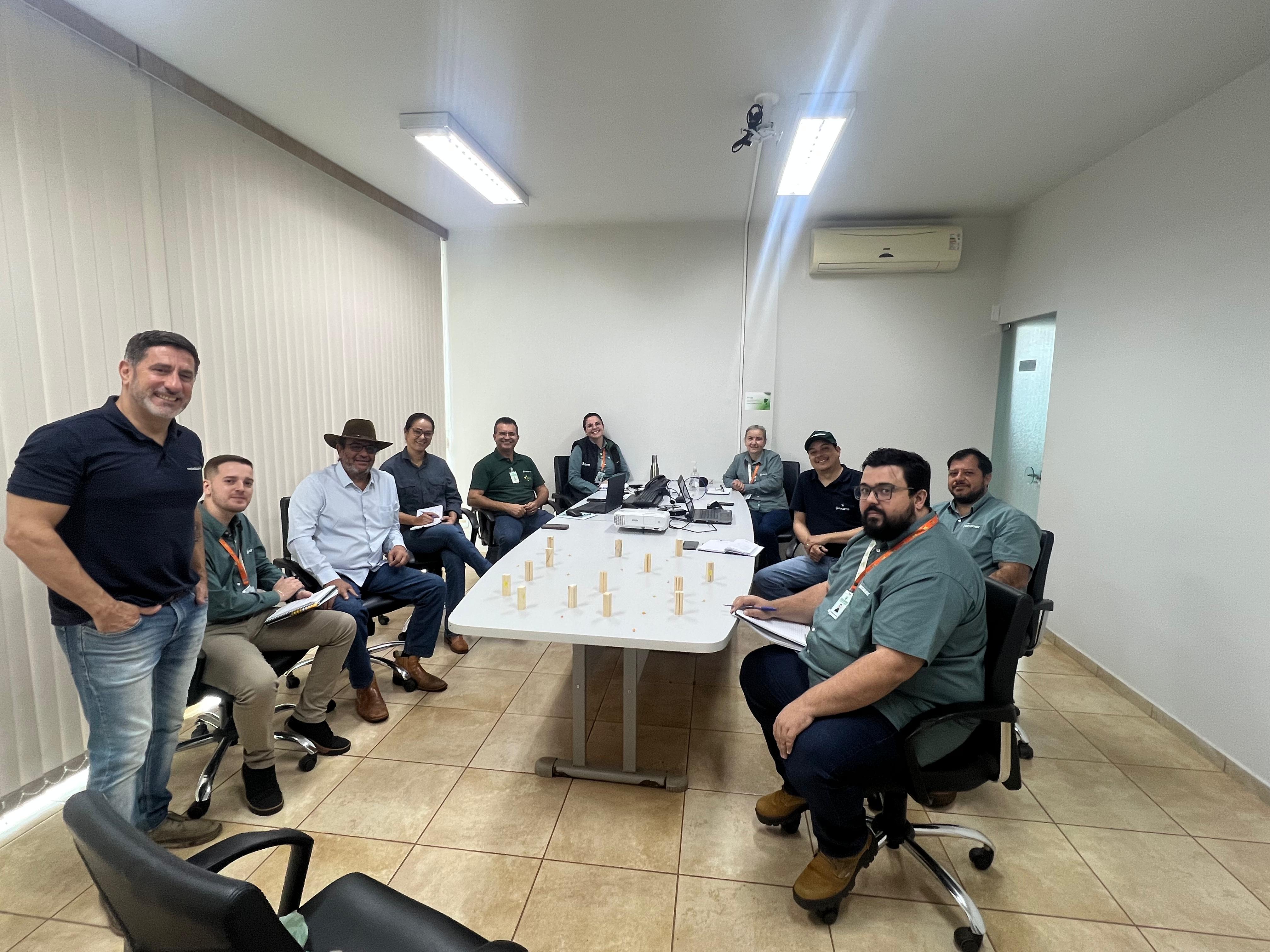 Colaboradores de unidades da Cocamar recebem treinamentos da Meteoblue